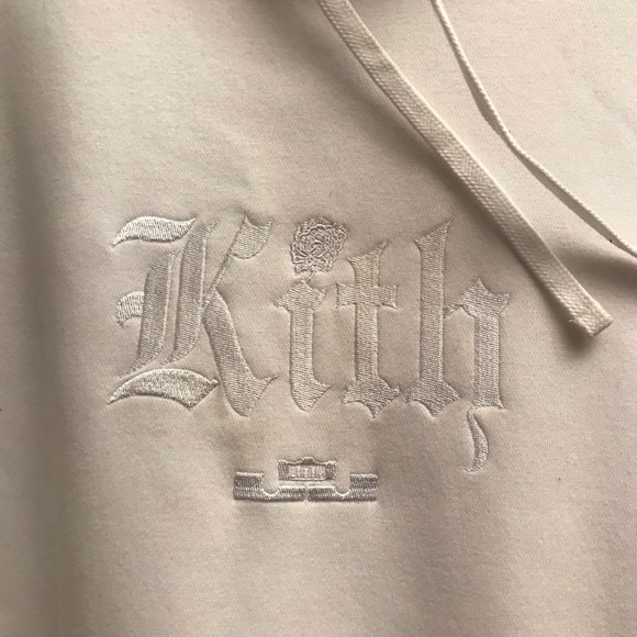 Kith Lebron Cloak White Size Medium - Picture 2 of 5